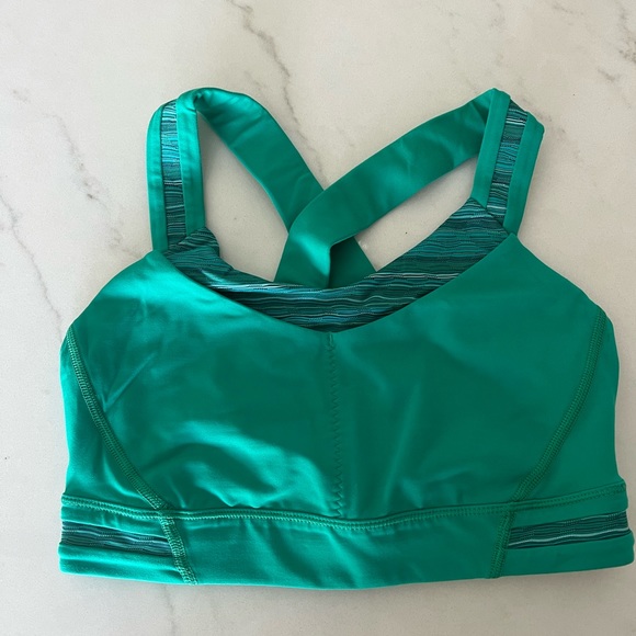lululemon athletica Tops - Lululemon Sports Bra Size 4